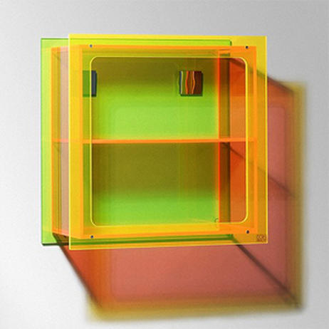 Meta Plasma medicine cabinet cube